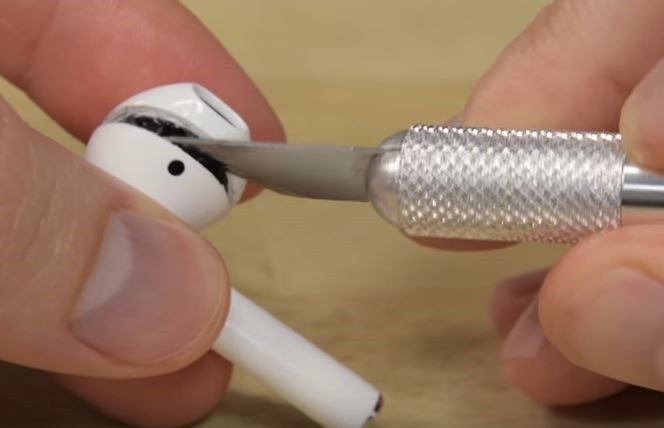 iFixit-AirPods-01