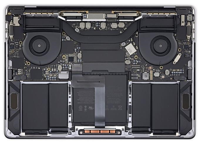 Macbook Pro 18の分解レポート Ifixitが修理難易度を公開