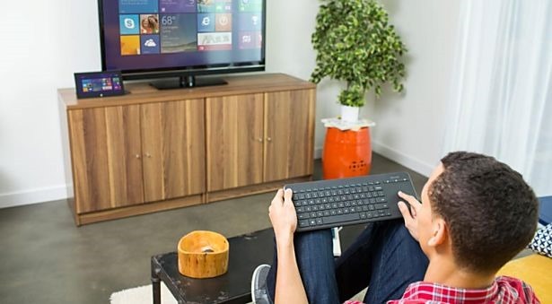 Microsoft、防滴/トラックパッド搭載ワイヤレスキーボード『All-in-One Media Keyboard』発表―価格と機能