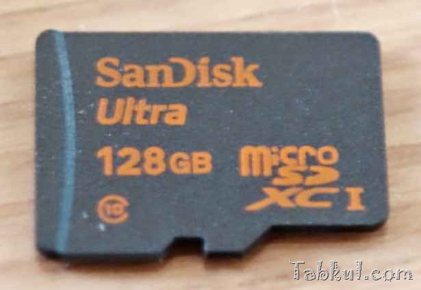 UHS-I対応MicroSDカードリーダー 4選―サイズか性能か