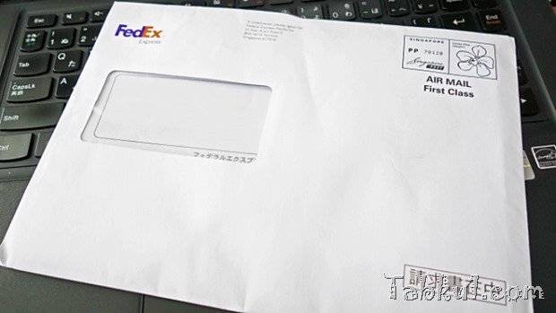 FedEXより『moto 360』の請求書が届く、金額は2,100円。