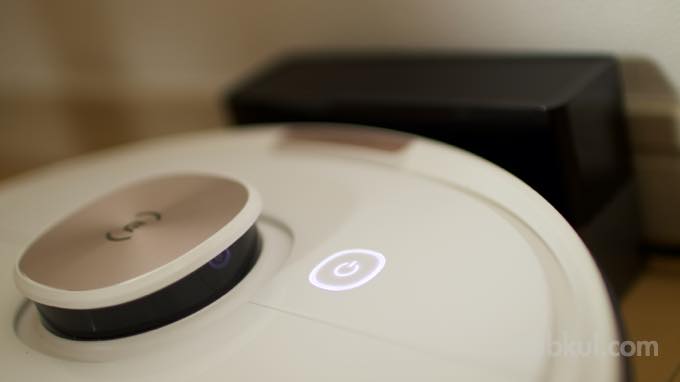 ECOVACS DEEBOT OZMO T8 Review  16