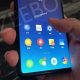 かなりベゼルレスか、『Xiaomi Mi Mix 3』実機画像リーク