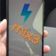 Xiaomi Mi Mix 3は4辺ベゼルレスの可能性、写真リーク